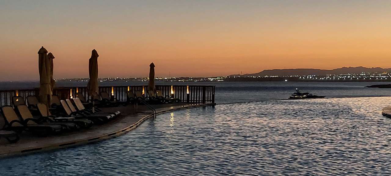 Strand Reef Oasis Blue Bay Resort