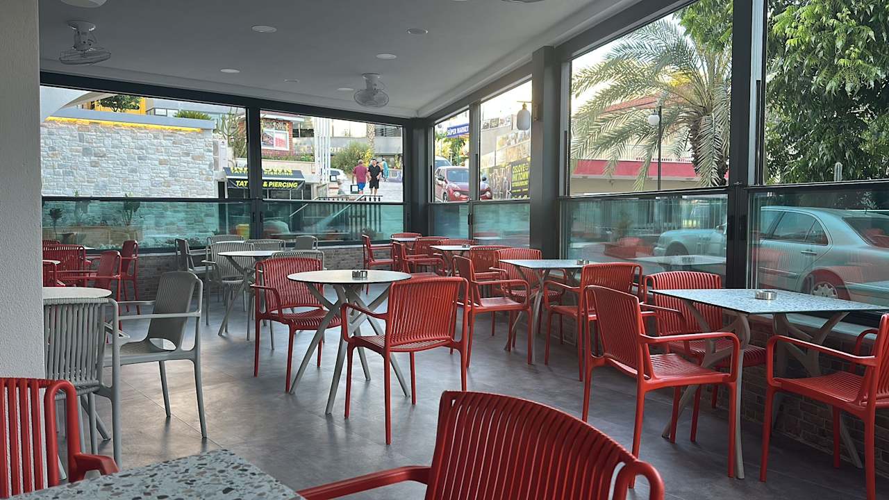 Außenansicht Hotel Sirma