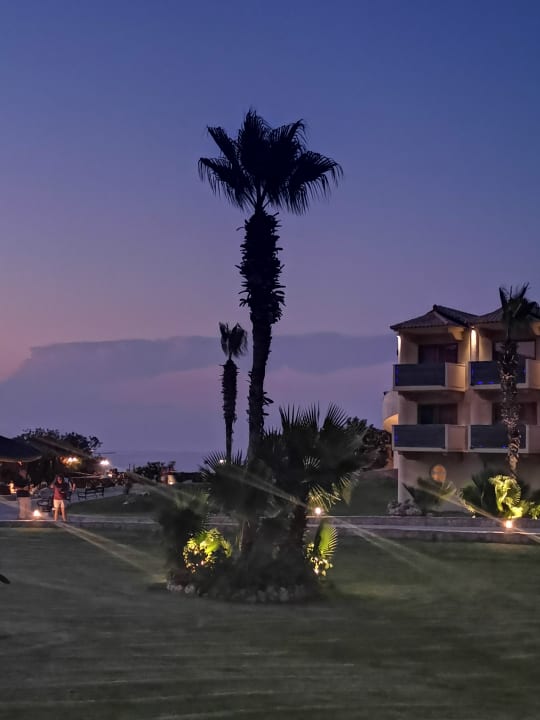 Gartenanlage Hotel Kalithea Horizon Royal