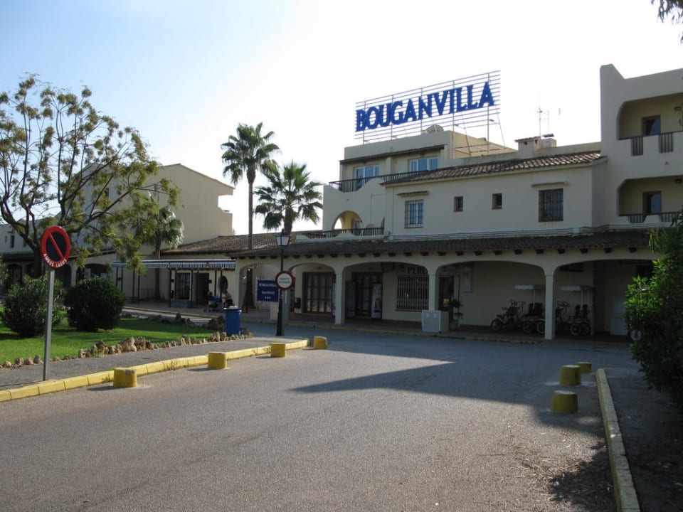 Der Hoteleingang Globales Bouganvilla