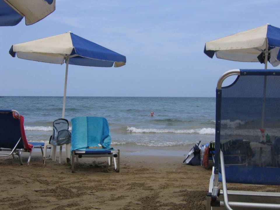 Hotelstrand bei nicht so dollem Wetter Corissia Beach Hotel