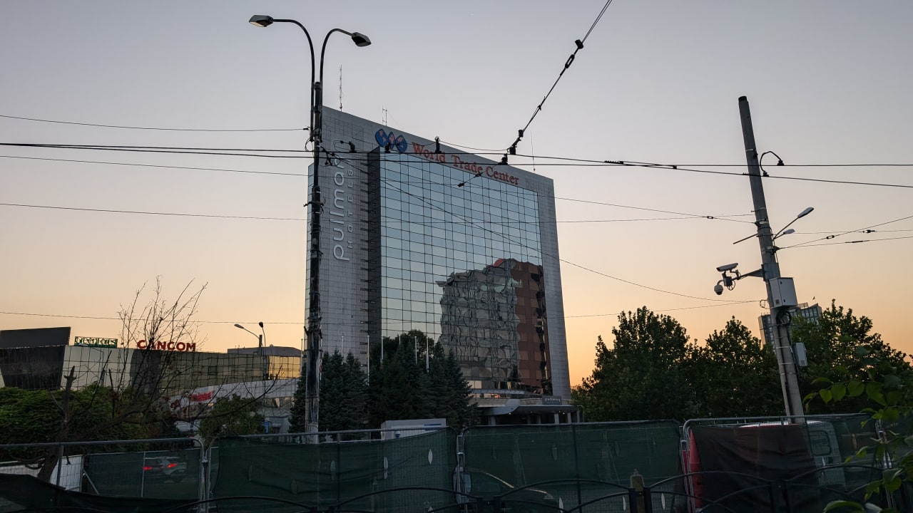 Außenansicht Hotel Pullman Bucharest World Trade Center
