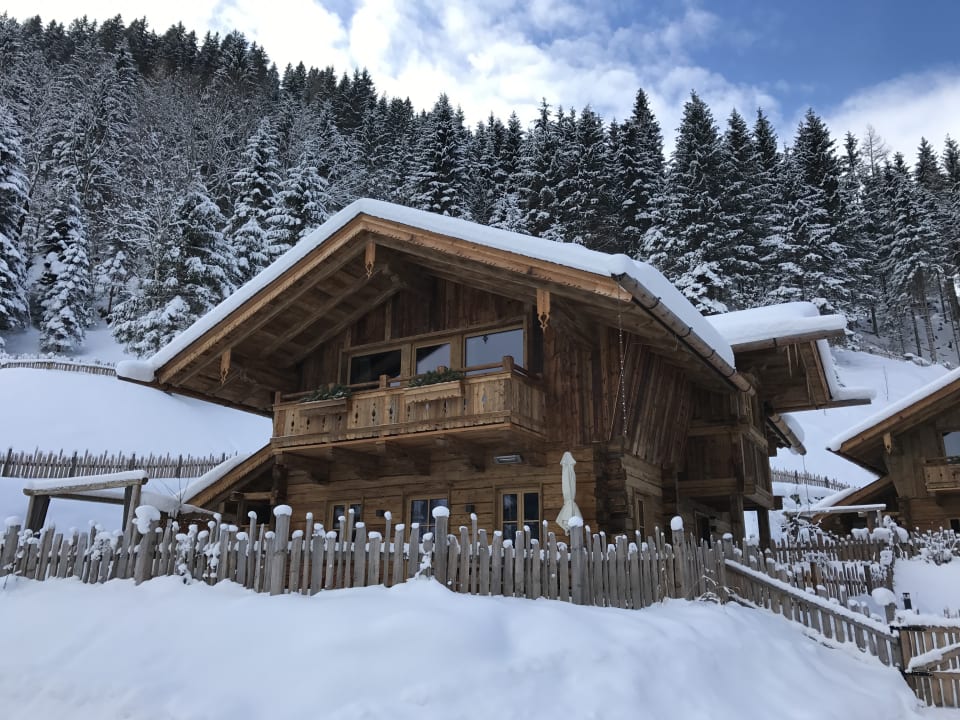 Außenansicht Chaletdorf Auszeit