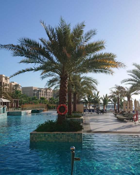 Pool DoubleTree by Hilton Resort & Spa Marjan Island