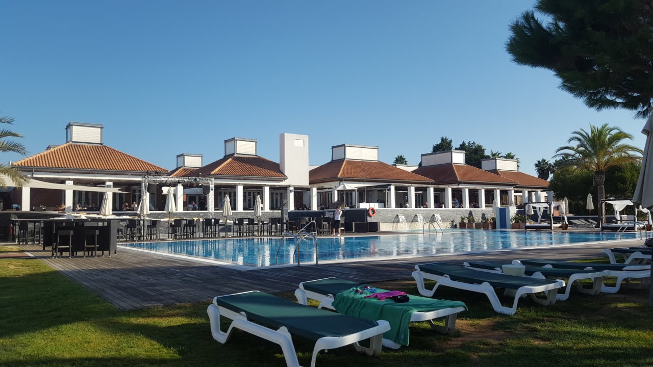 Pool ROBINSON QUINTA DA RIA