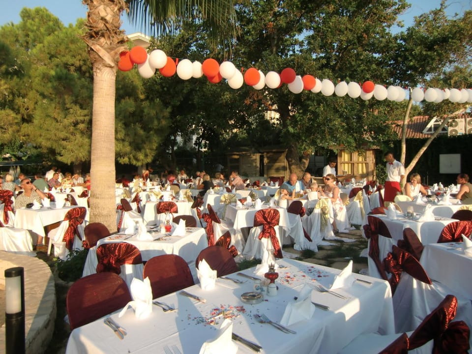 Vorbereitungen zum Gala Dinner Trendy Side Beach Hotel - Adults only
