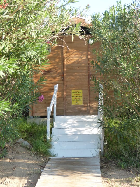 Strand Alba Queen Hotel