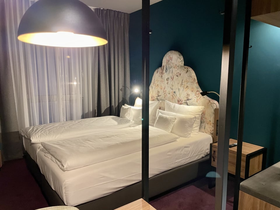 Zimmer Me and All Hotel Düsseldorf Oberkassel, by Hyatt