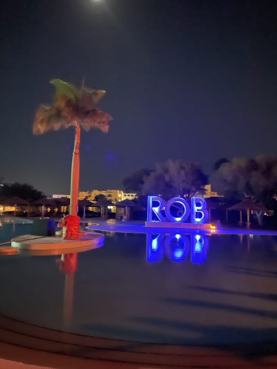 Pool ROBINSON SOMA BAY