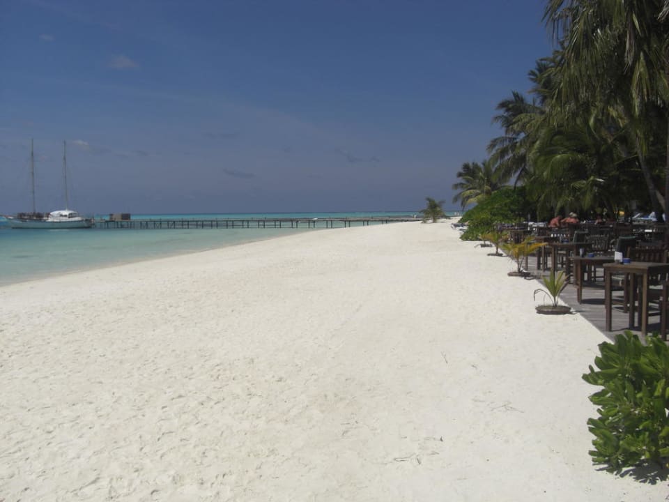 Strand Westseite Meeru Maldives Resort Island