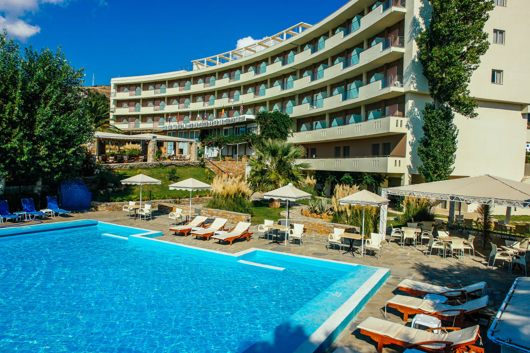 Außenansicht Hotel Marmari Bay