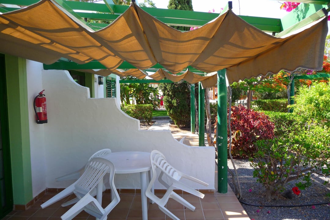 Sonnensegel auf der Terrasse Bungalows Cordial Sandy Golf