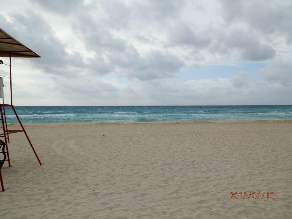 Blick von den Liegen aus zum Strand Viva Azteca by Wyndham - All Inclusive Resort