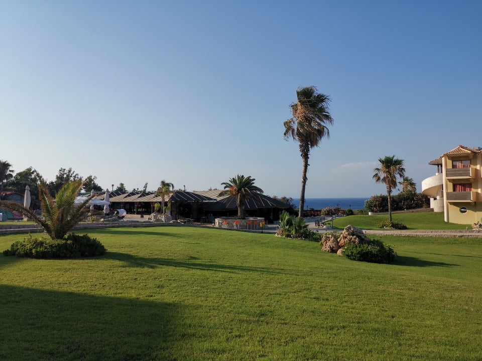 Gartenanlage Hotel Kalithea Horizon Royal