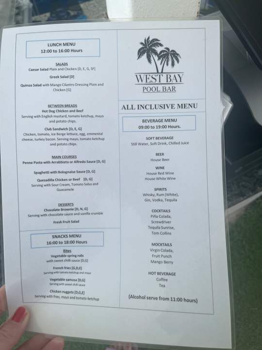 Pool Radisson Blu Hotel & Resort Abu Dhabi Corniche