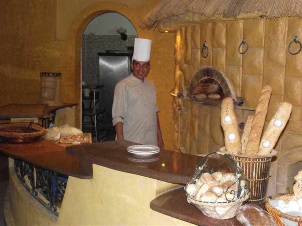 Netter Brötchenbäcker Pickalbatros Alf Leila Wa Leila Resort - Neverland Hurghada