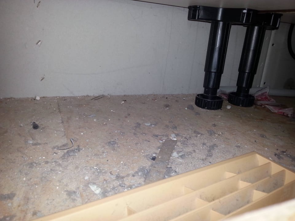 Kühldschranklüftungsgitter herausgebrochen Center Parcs Park Bostalsee