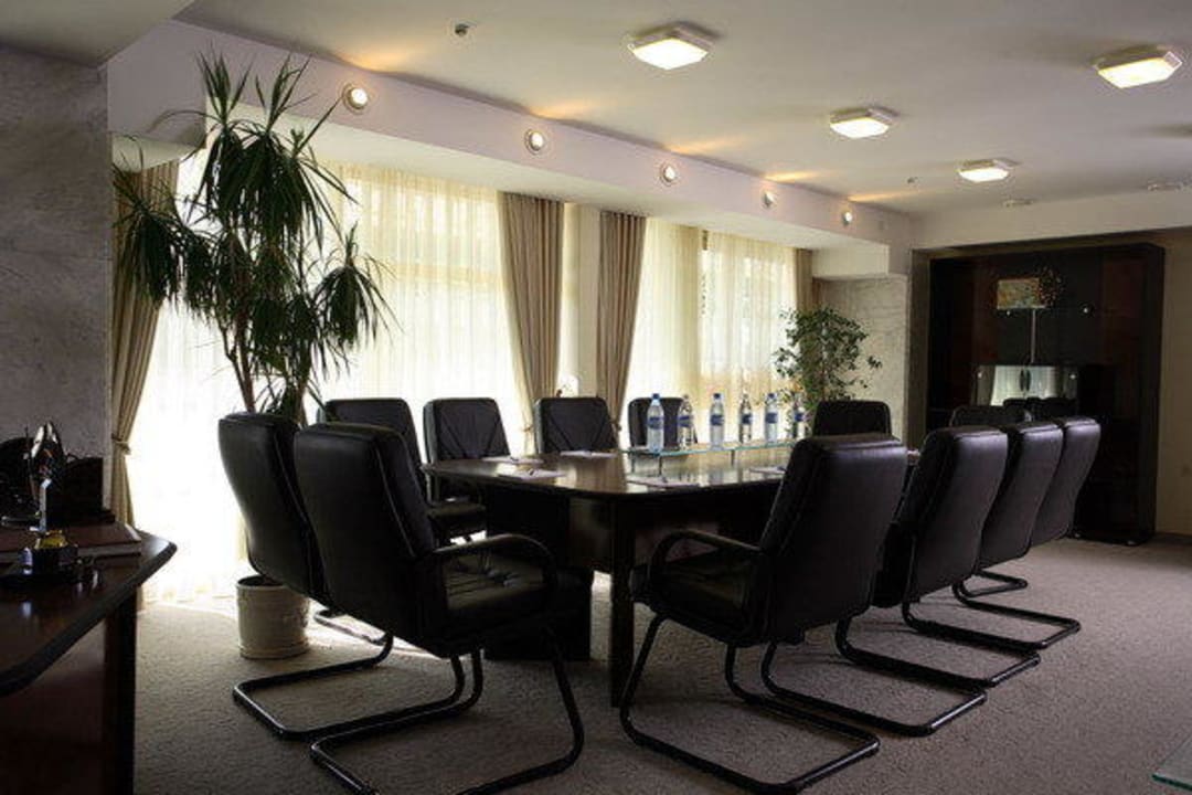 Конференц-зал Альфа Yalta Intourist Hotel