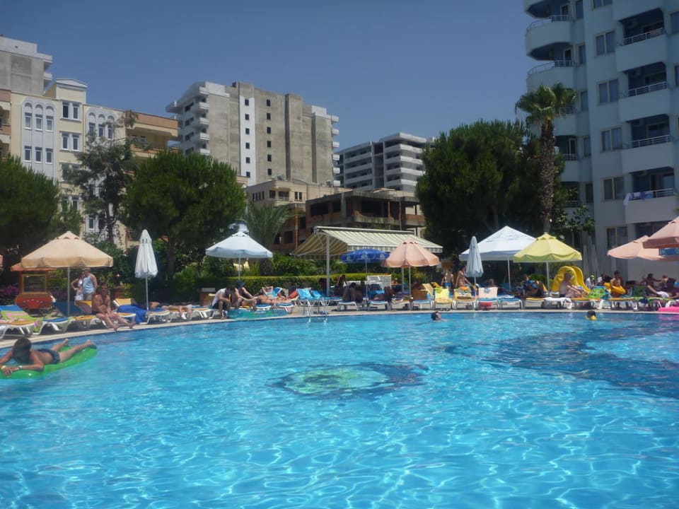 Basenik Senza Grand Santana Hotel