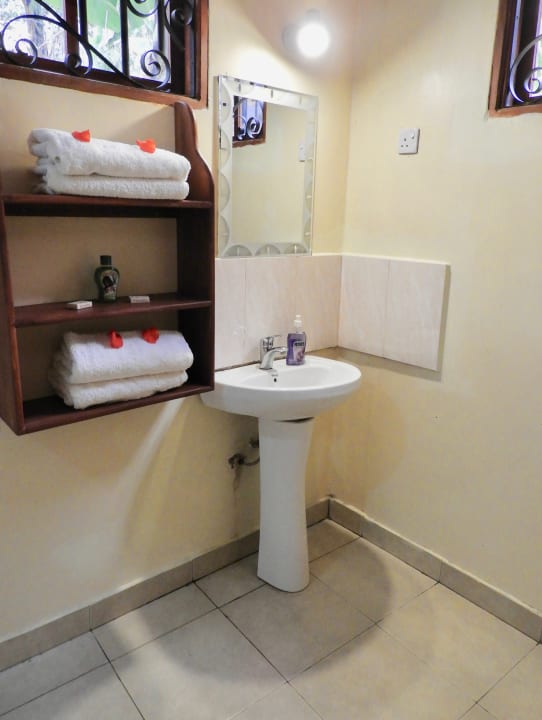 Zimmer The Vijiji Center Lodge & Safari