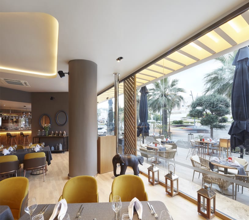 Gastro Lalila Blue Suites