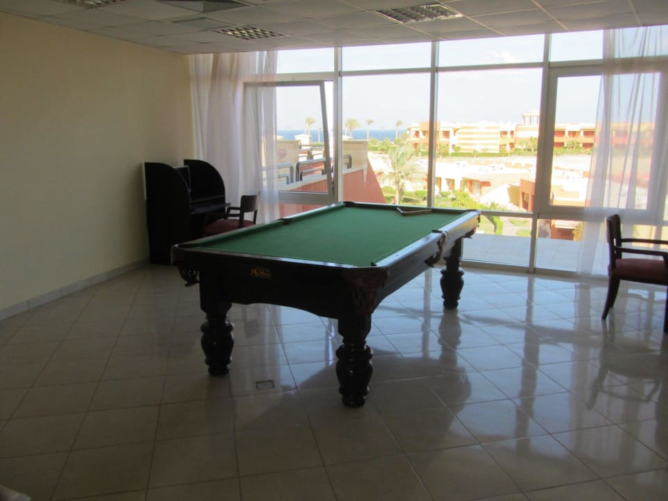 Billardtisch Malikia Resort Abu Dabbab
