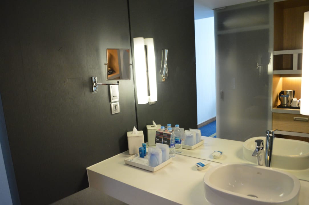 Bathroom Aloft Bangkok Sukhumvit 11