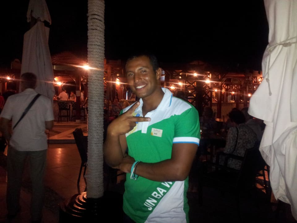 Sehr freundlicher Animateur, spricht russisch SUNRISE Royal Makadi Resort