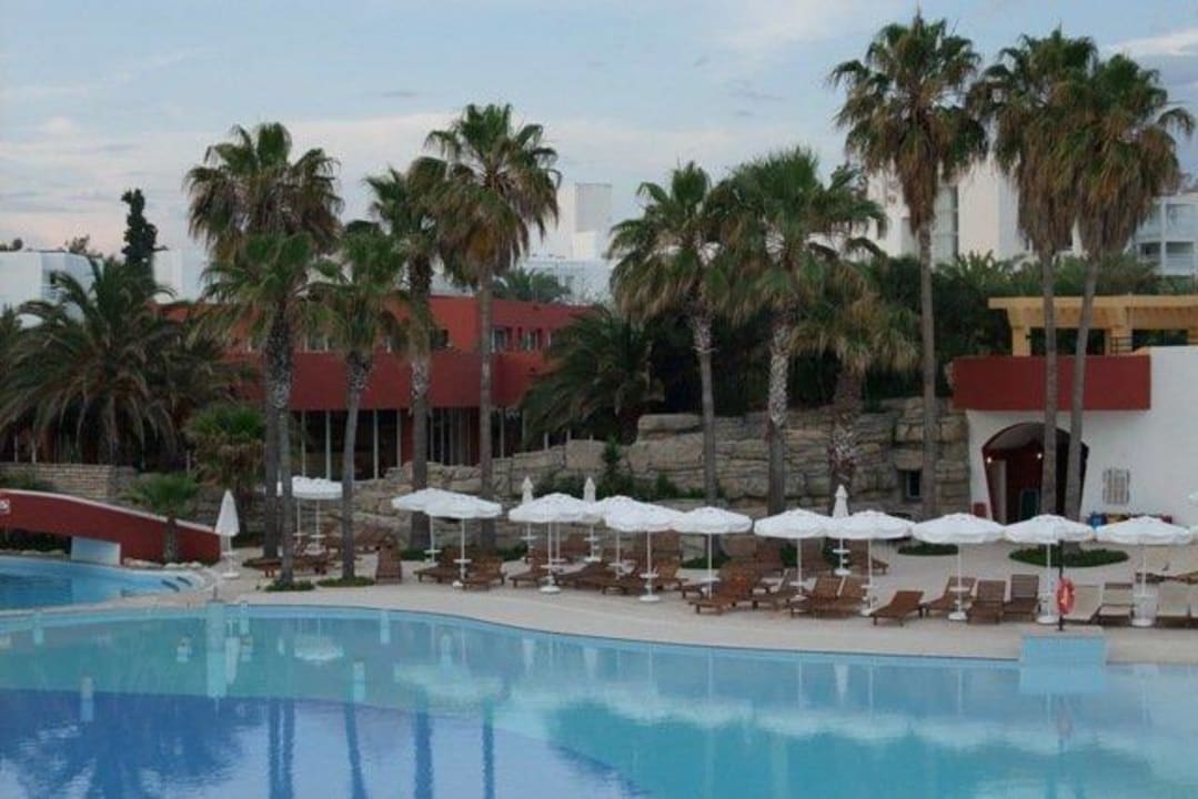Eine Poolbar Monachus Family Resort Sorgun