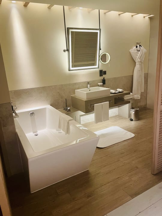 Zimmer Saadiyat Rotana Resort &  Villas