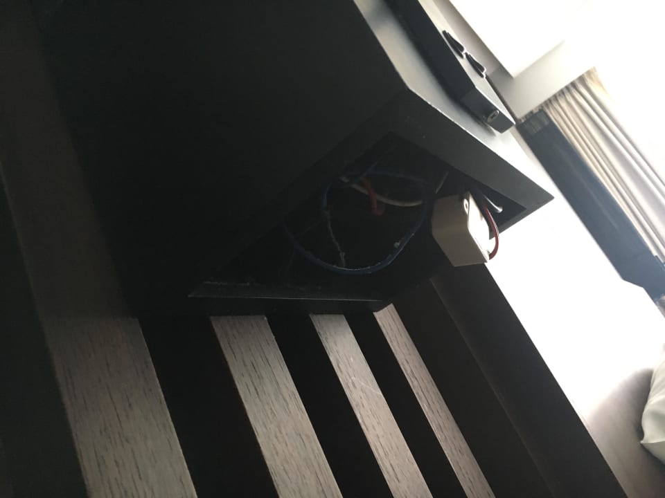 Kabel nicht abgedeckt Cape Panwa Hotel