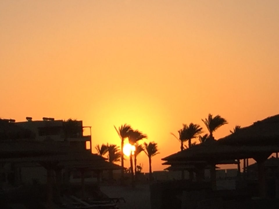 Sonnenaufgang ROBINSON SOMA BAY