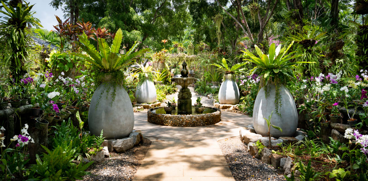 Gartenanlage Thavorn Palm Beach Resort Phuket