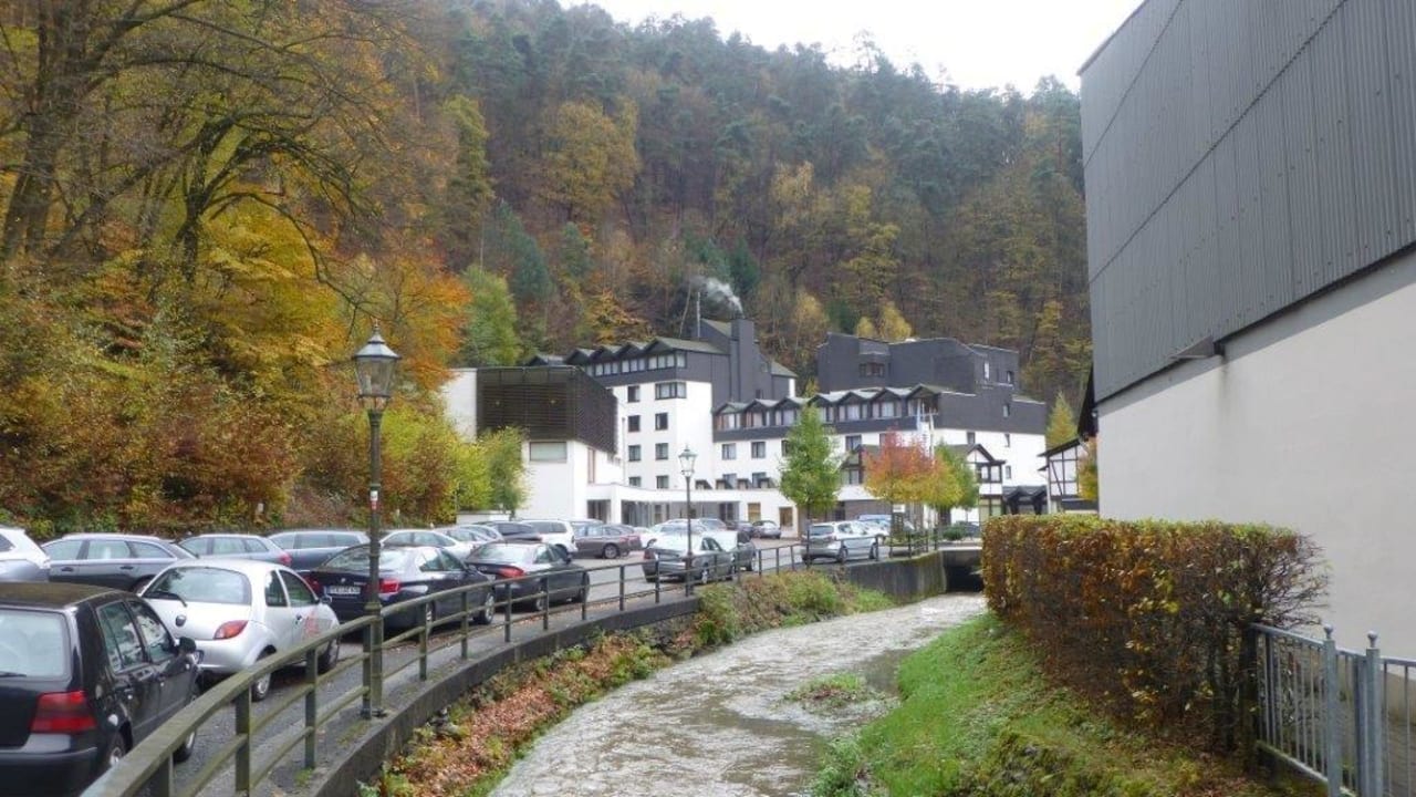 Zufahrt zum Hotel Hotel Zugbrücke Grenzau