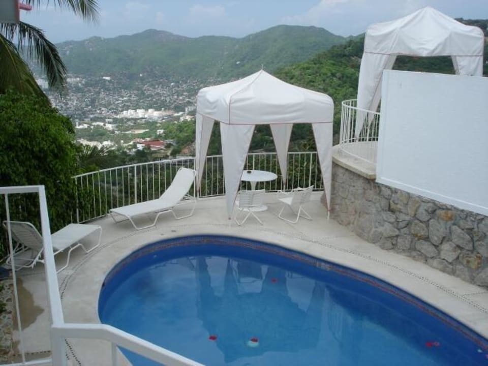 Eigener Pool vor dem Zimmer Hotel Las Brisas