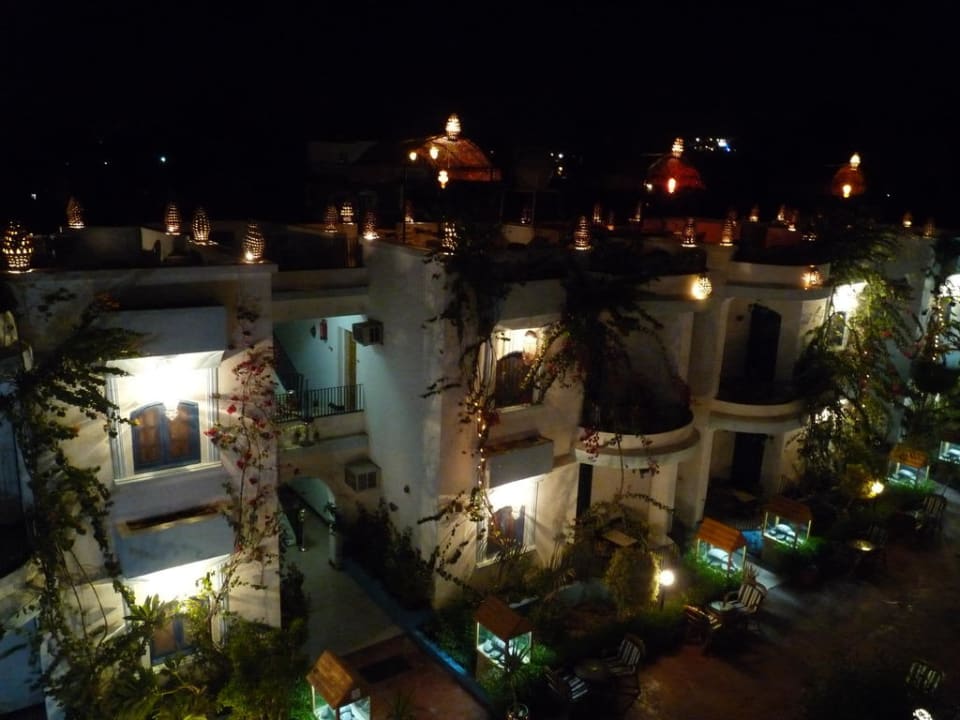 Apartmenthaus bei Nacht Hotel Gezira Garden