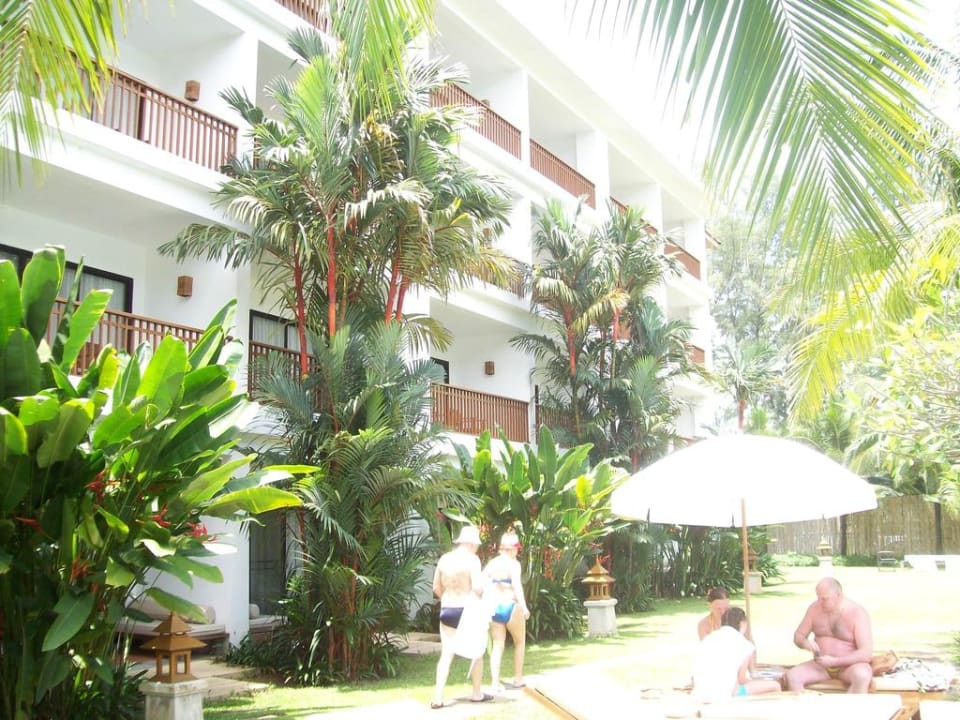 Poolwing Hotel Naithonburi Beach Resort
