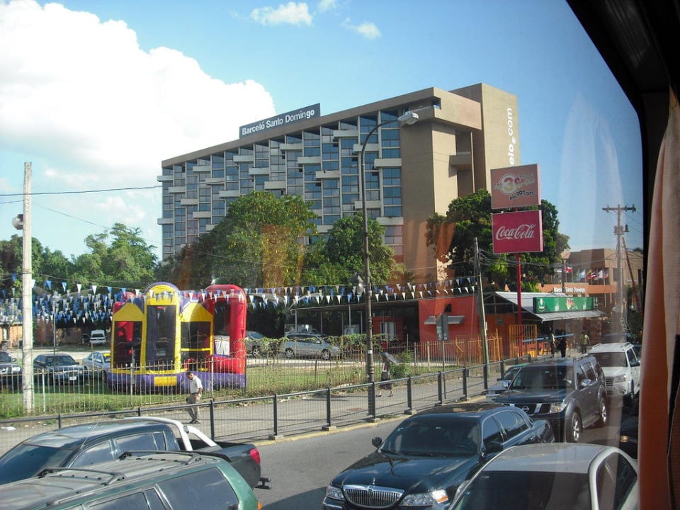 Ansicht von der Straße Barceló Hotel Santo Domingo