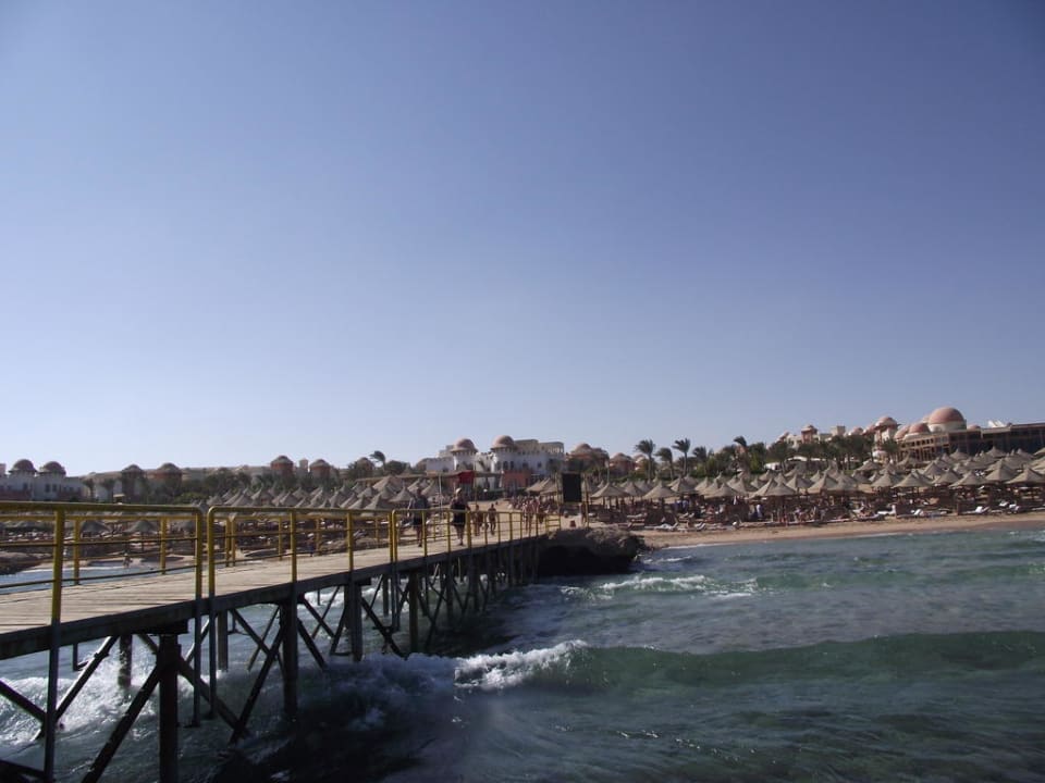 Steg zum Riff Serenity Alpha Beach