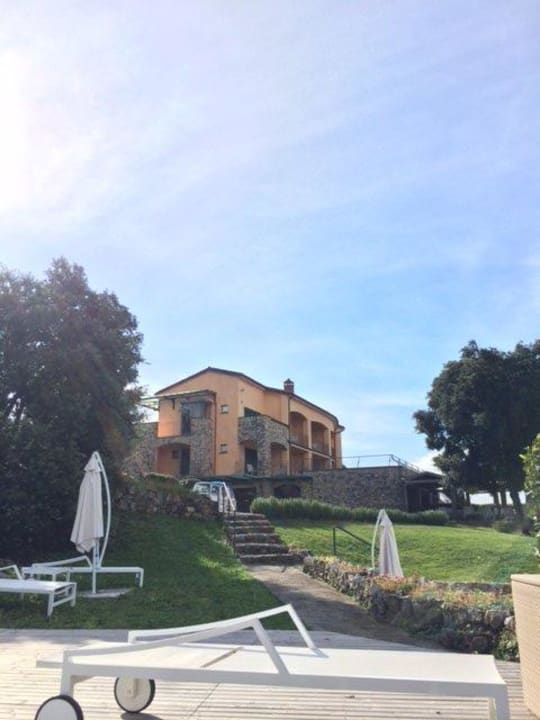 Ansicht vom Pool Golfo Poeti Relais & Spa