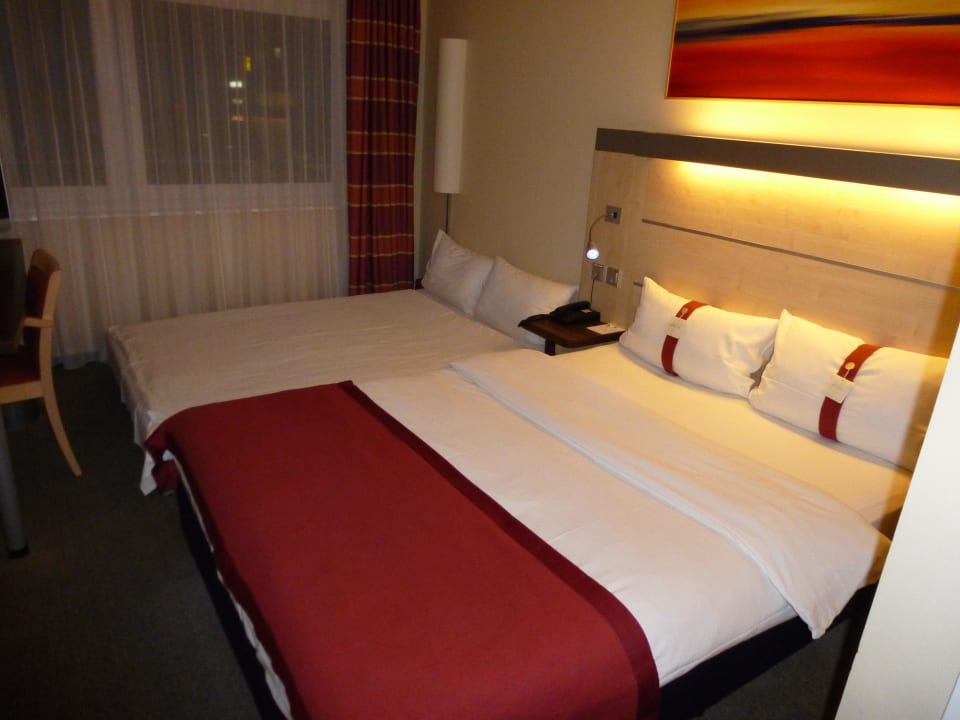 Zimmer Premier Inn Stuttgart Airport