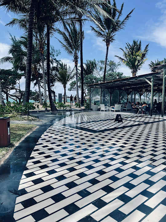 Außenansicht Crystals Beach Resort Belle Mare, a member of Radisson Individuals