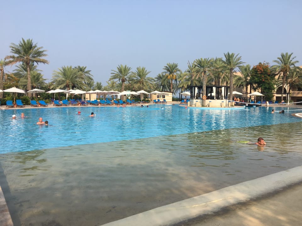 Pool Miramar Al Aqah Beach Resort