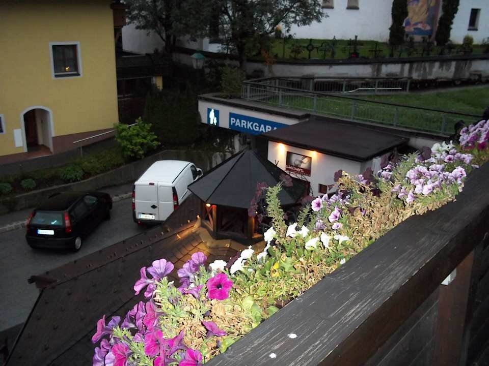 Balkon zur Parkgarage (kostenlos, 10€ Pfand) Apparthotel Steiners