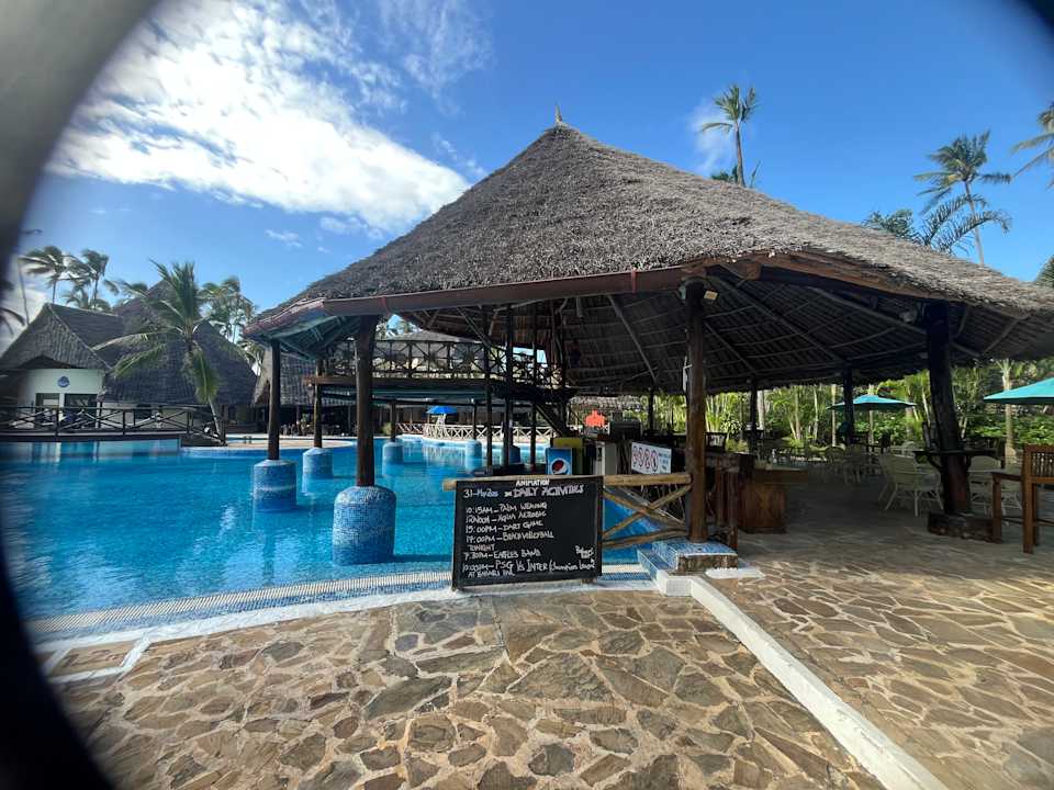 Pool Ocean Paradise Resort & Spa