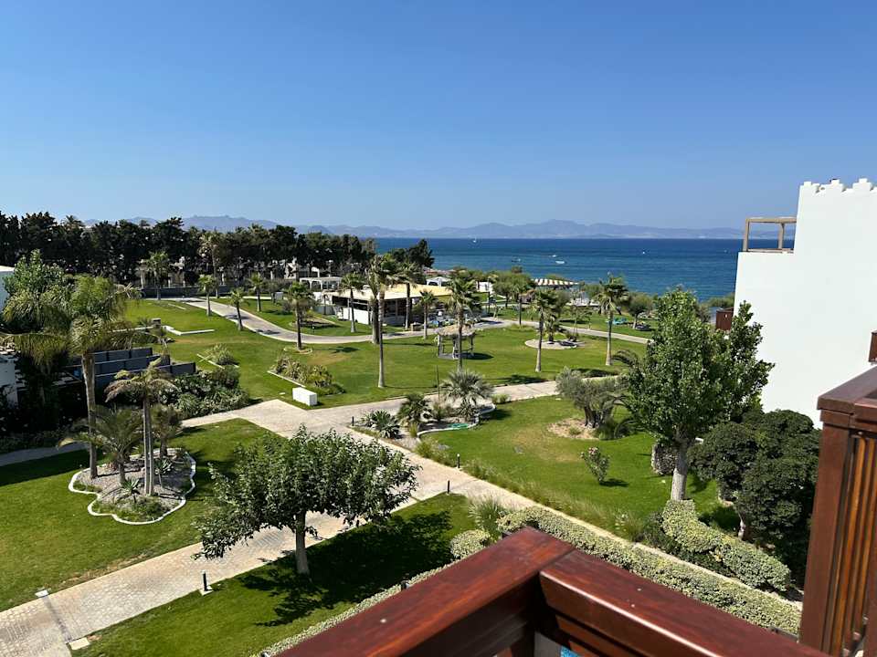 Gartenanlage TUI BLUE Oceanis Beach and Spa Resort