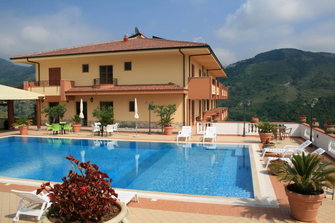 Albergo esterno Hotel La Loggia