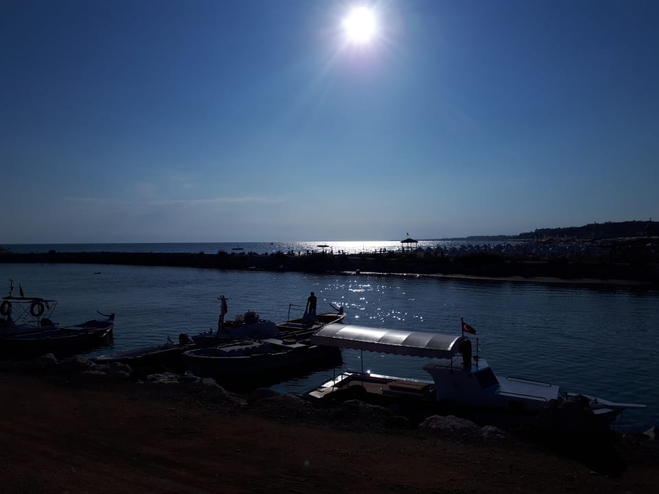 Sonnenuntergang am Fluss Sentido Trendy Verbena Beach