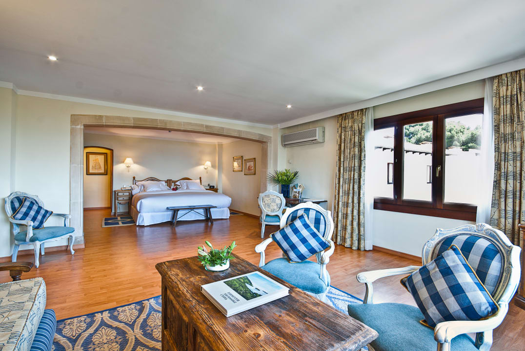 Zimmer Formentor, a Royal Hideaway Hotel