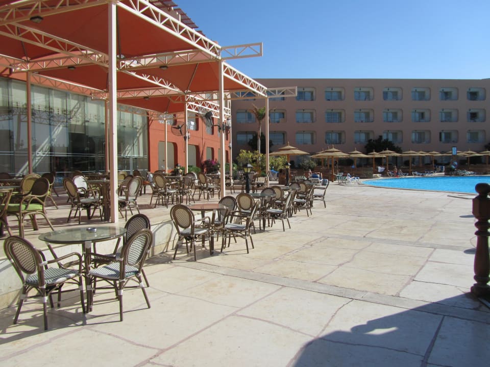 Eine der Terrassen Titanic Resort & Aqua Park